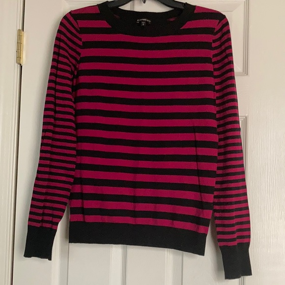 Express Sweaters - 🟫🟫 Express Long-sleeved Women’s Striped Sweater (size M)